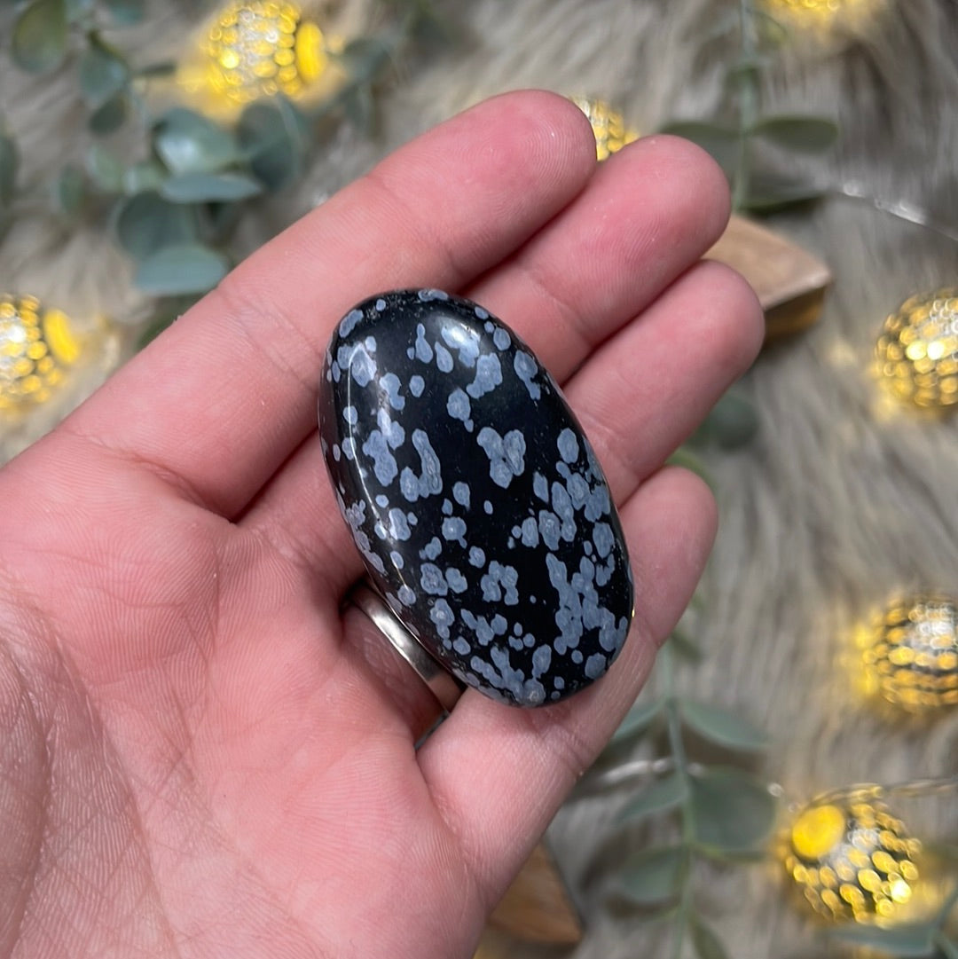 Lumihiutale Obsidiaani - Snowflake Obsidian